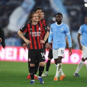 kaiyun-【观察】米兰争冠，梦醒时分