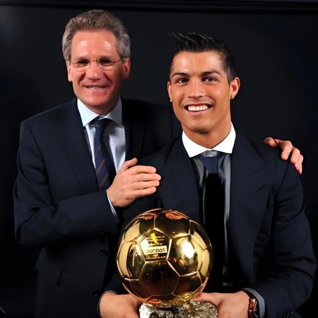 1738806249074087622.jpg 18岁P2B.jpg