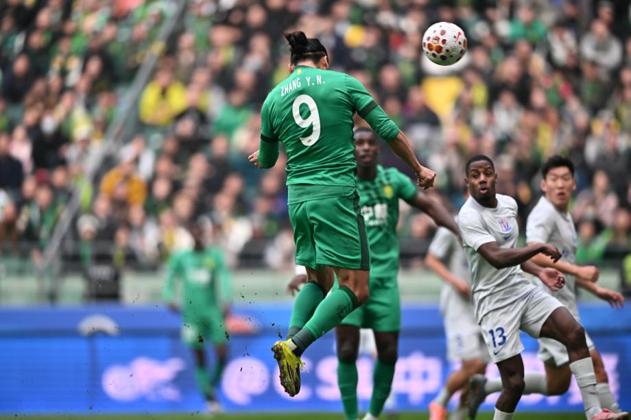 [图]张玉宁破门陈晋一进球 北京国安战平上海申花